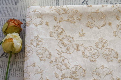 Tissu jacquard à motif floral en relief et fil doré - Brocart texturé de luxe pour ameublement, robes, patchwork, décoration intérieure - Large