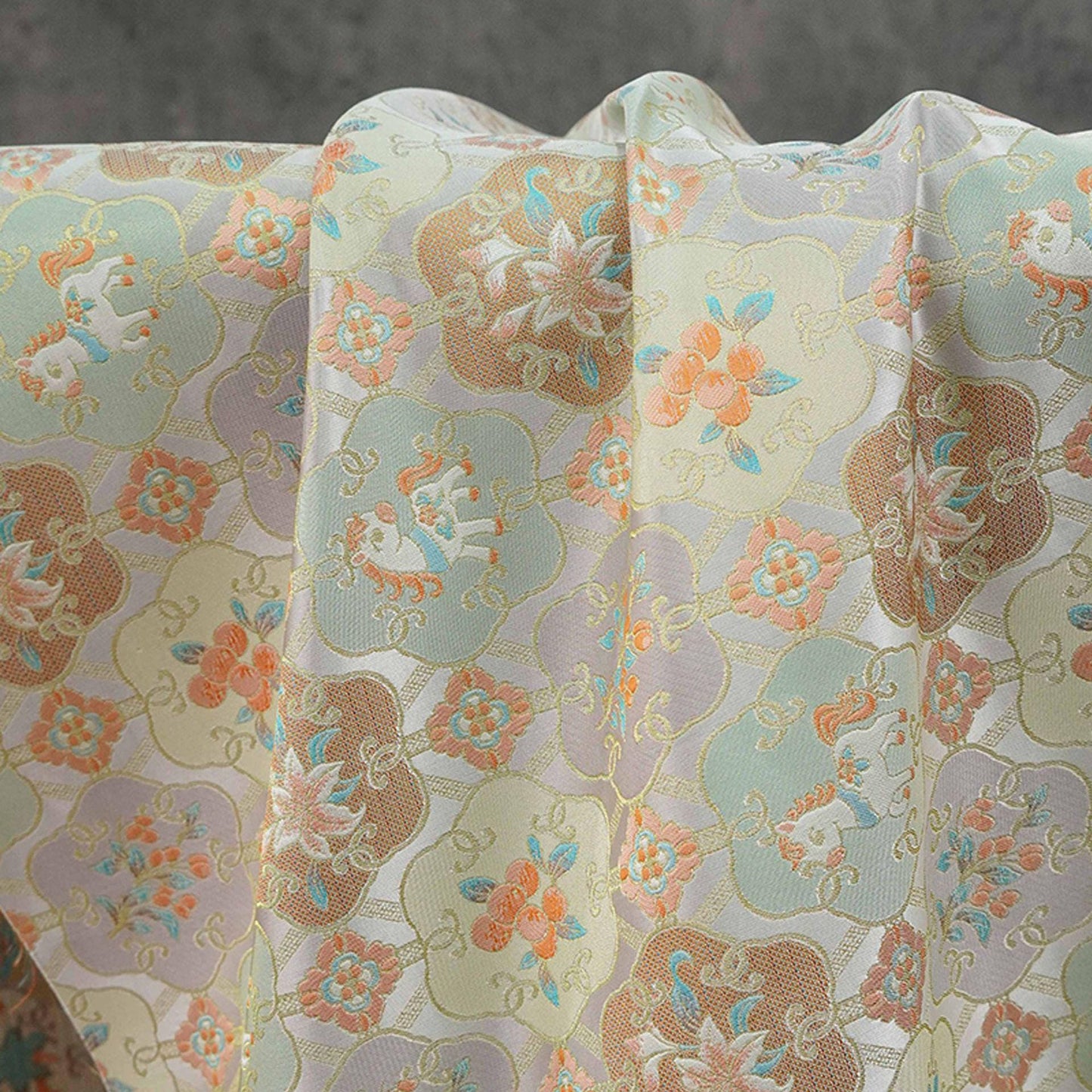 Tissu brocart Song avec jacquard doré ��� Tissage traditionnel chinois de luxe pour la couture et l'artisanat"W
