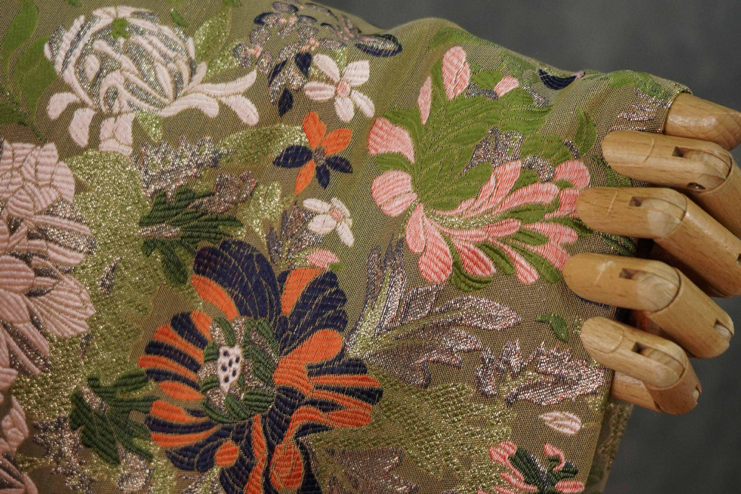 Woven Jacquard Floral Fabric: Vintage Style Brocade Textile (59")