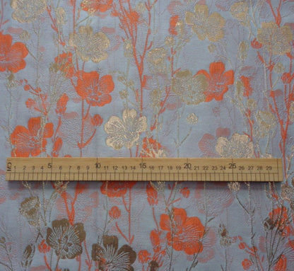 Tissu jacquard doré à motif floral : texture peinture à l’huile 3D, 145 cm de large