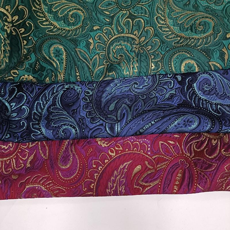 Gold Thread Paisley Jacquard Fabric - 56" Wide Designer Clothing