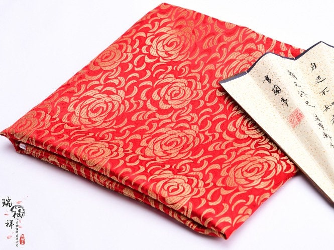 Rose Brocade Fabric: Chinese Style Rayon Qipao Cheongsam Material