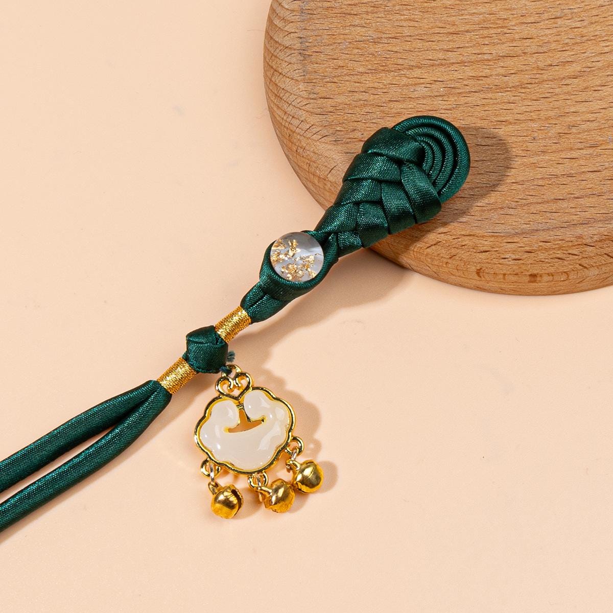 Handmade Chinese Knot Buttons: Satin Cheongsam Frog Closures
