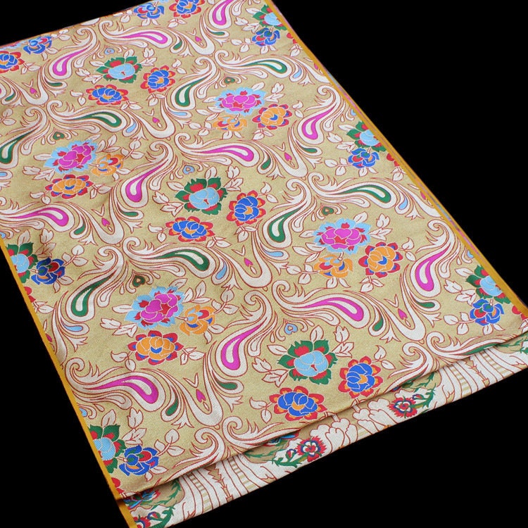 Tissu brocart jacquard à motifs floraux : mélange de soie Gaza indienne et de rayonne