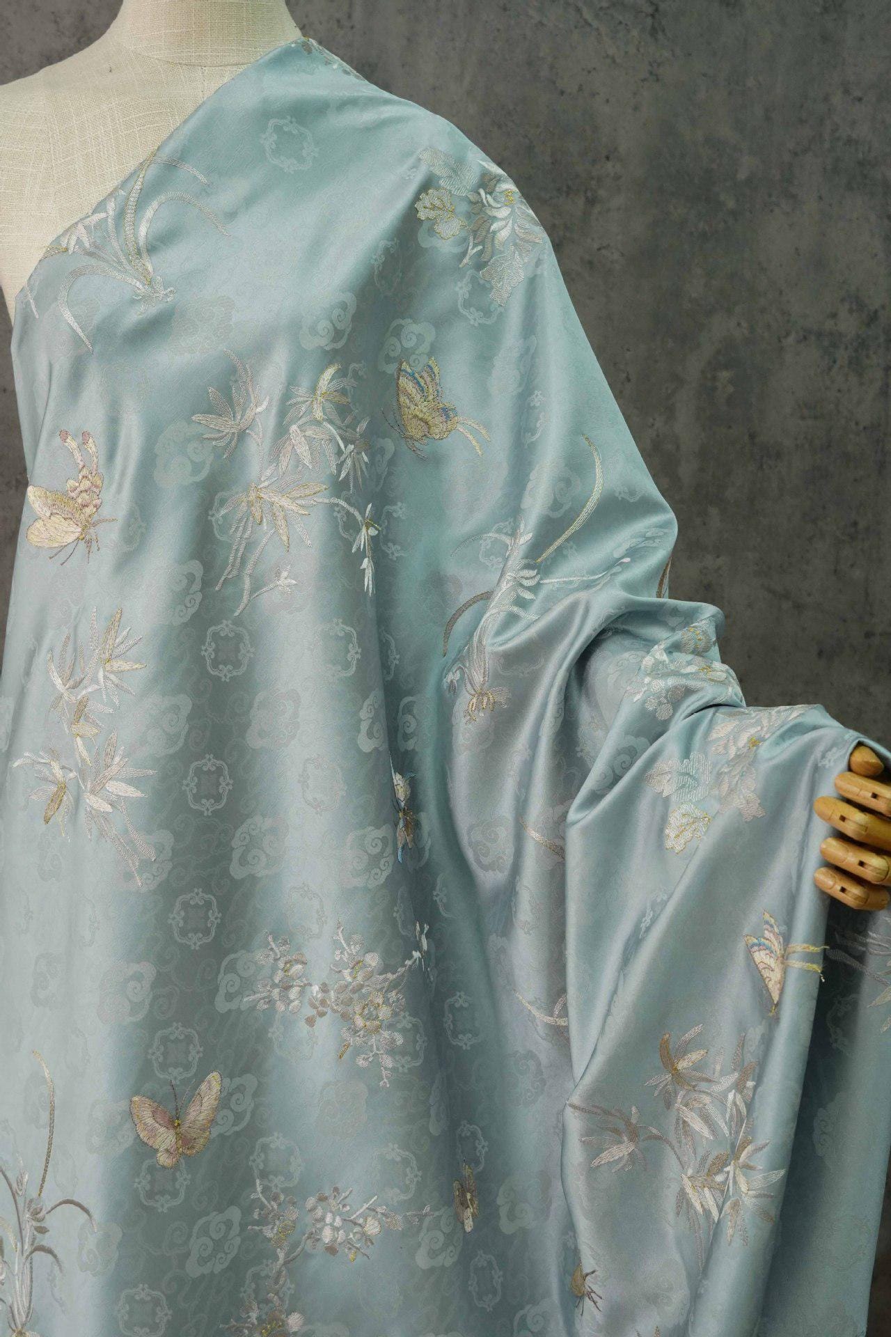 Palace Style Brocade Jacquard Fabric: Damask Decor, Drapery, Upholstery - 60"W