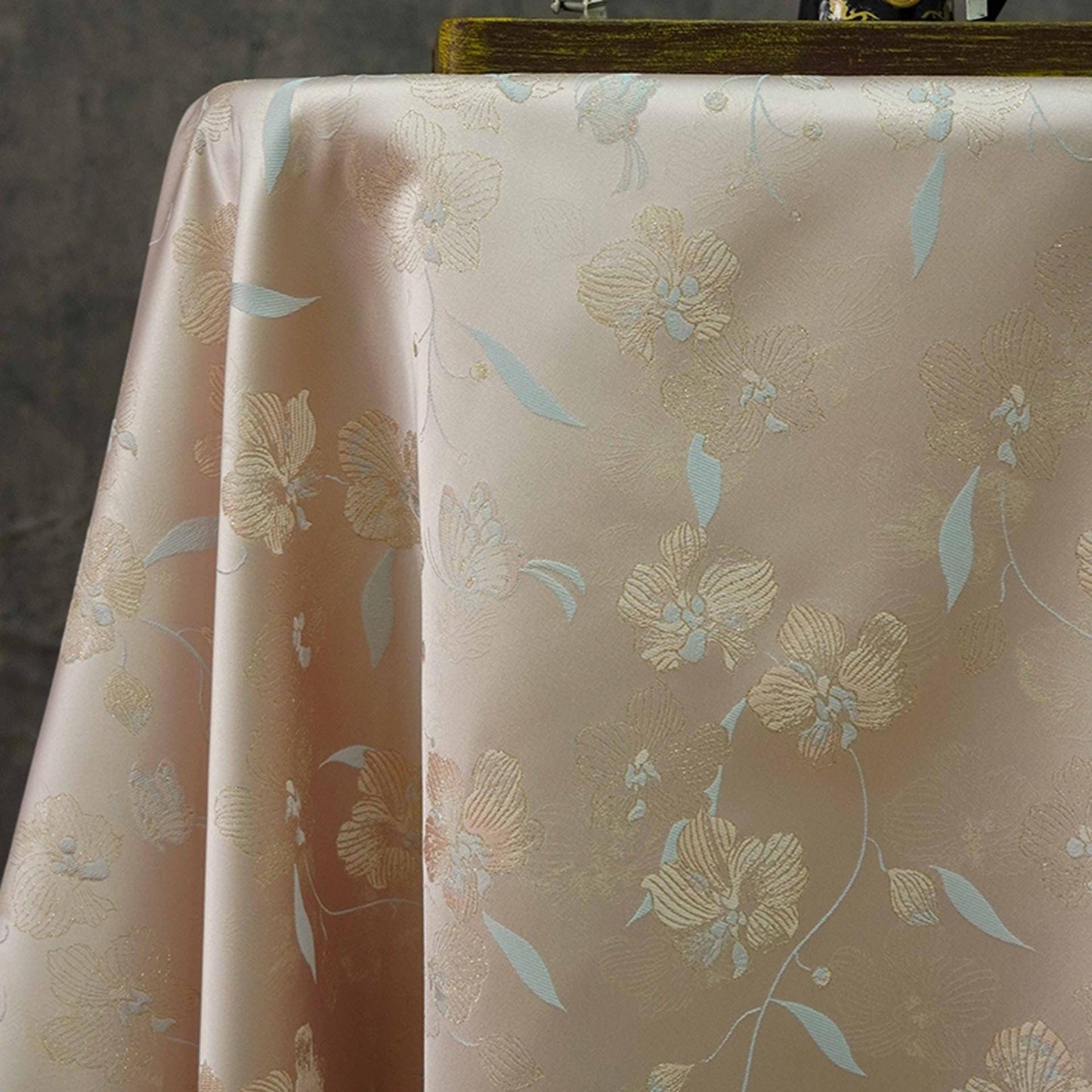 Tissu brocart à motifs floraux : Damas de soie Song 55 pouces, pour costumes et décoration - Vendu au mètre