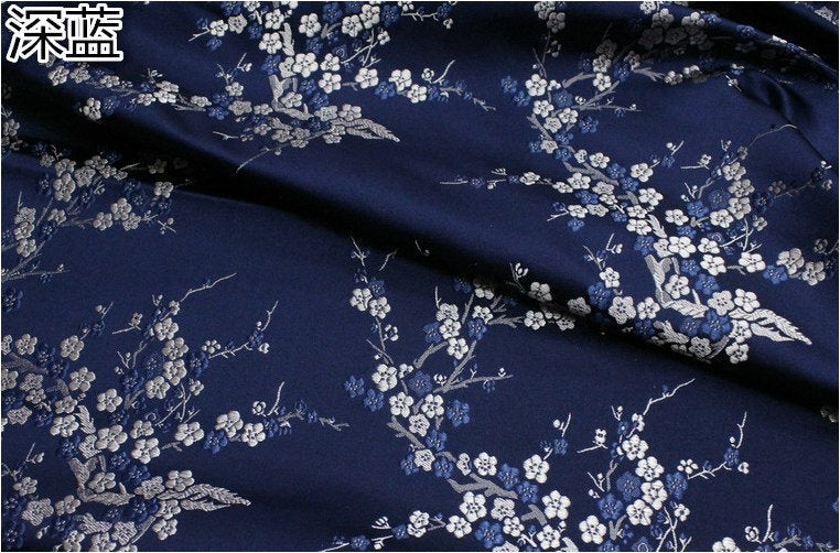 Tissu brocart de soie à motif de fleurs de prunier : tapisserie pour coussin Cheongsam de 150 cm de large