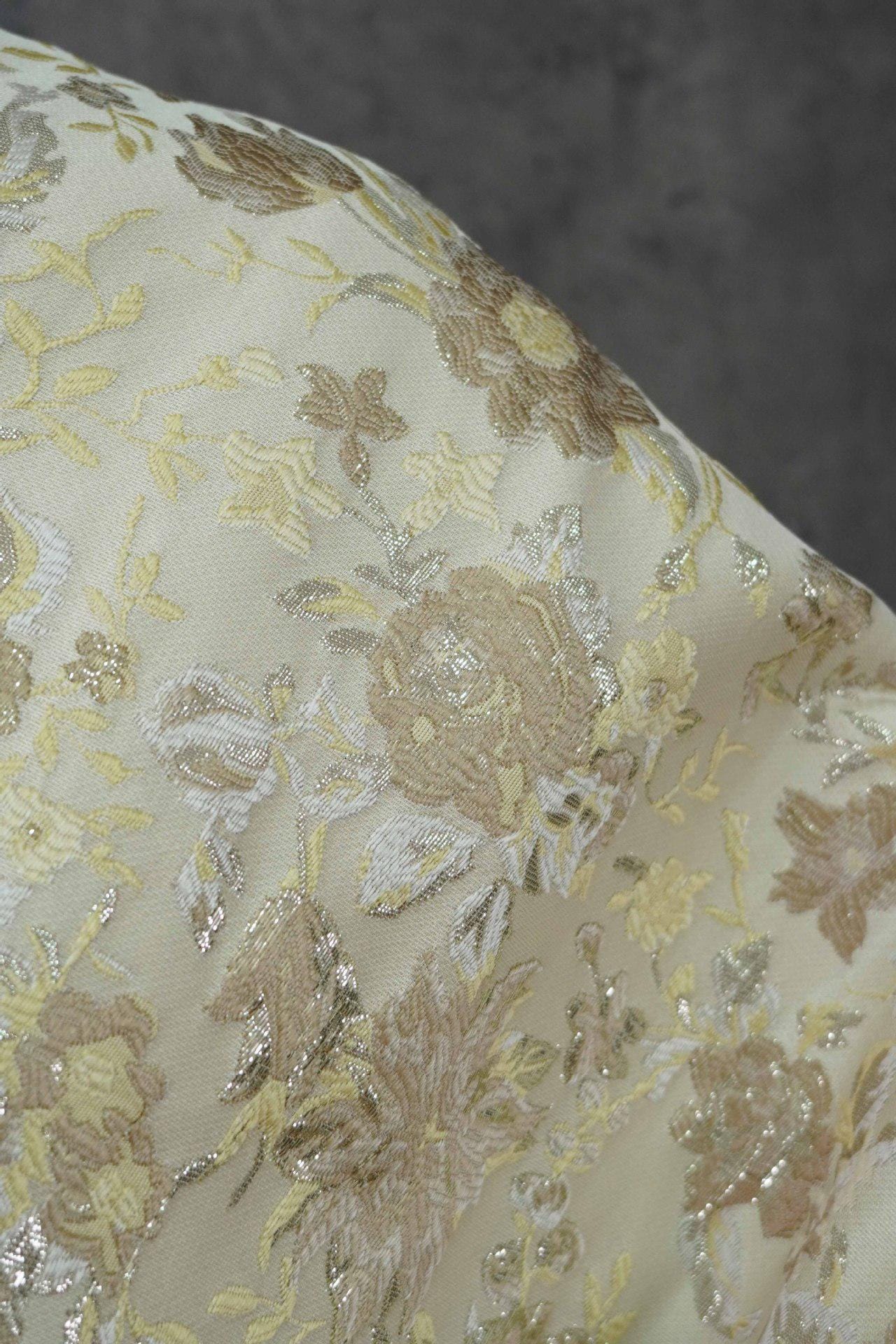 Tissu jacquard à fil argenté : tissu d'ameublement 3D vintage et pour robes de bal