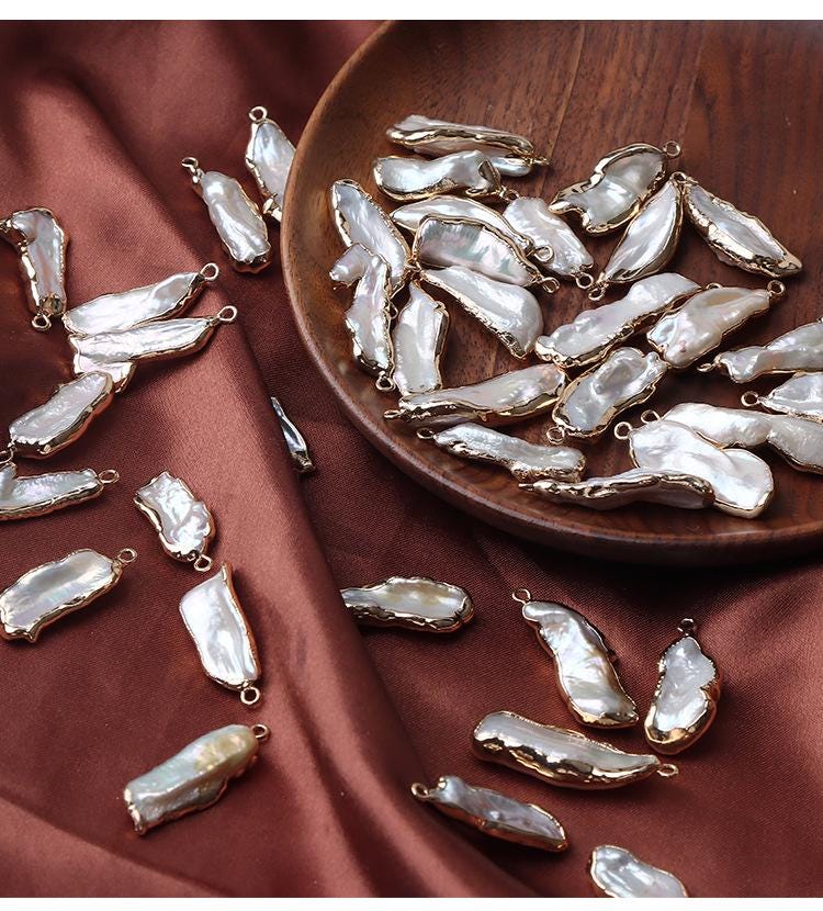 Perles baroques à bordure dorée : fournitures pour la création de bijoux à faire soi-même