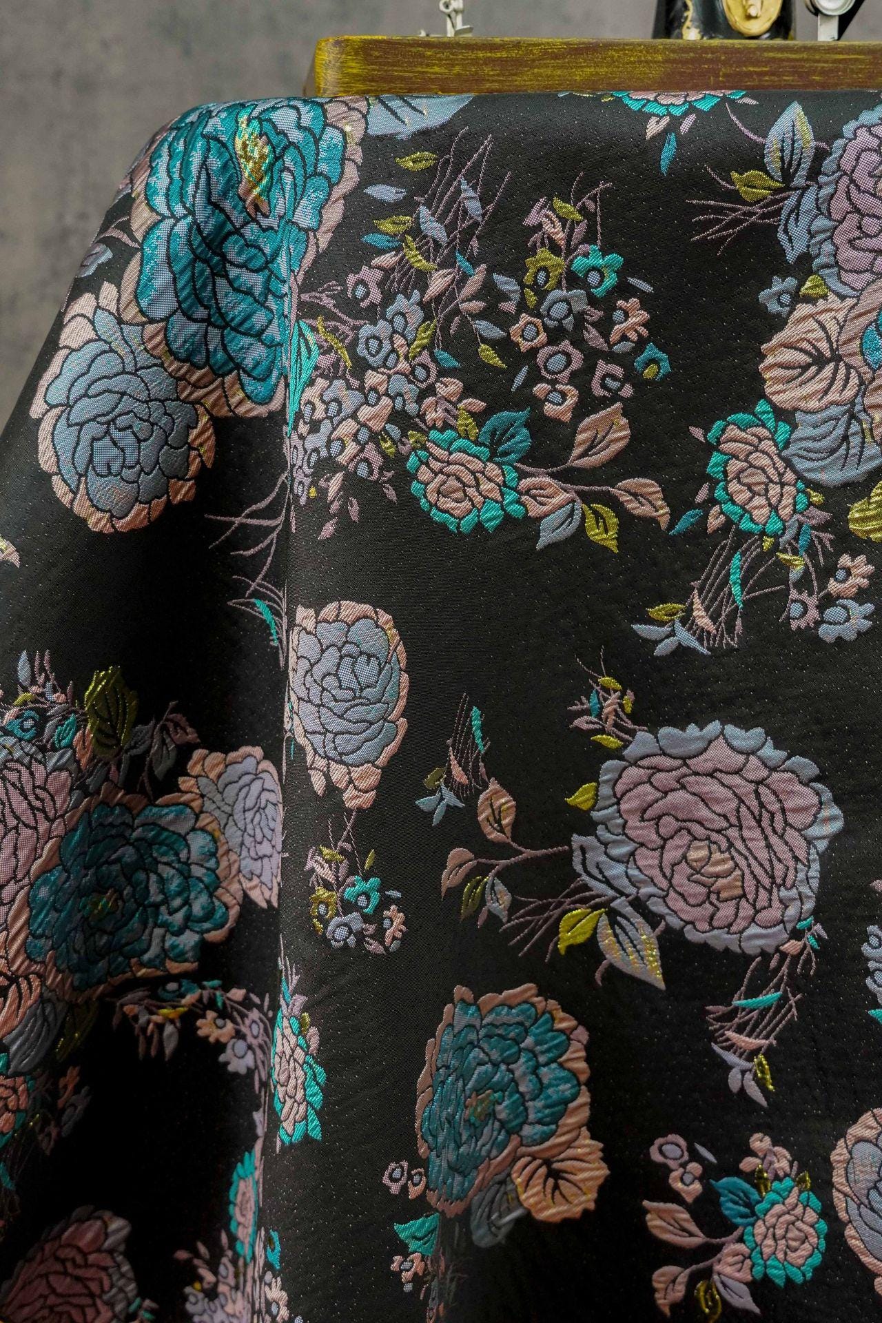 Brocade Jacquard Fabric: Retro Palace Style, Upholstery & Costume - By The Meter