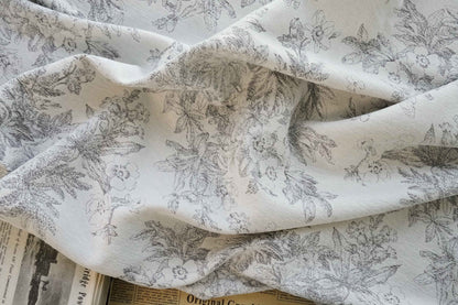 Tissu jacquard chenille à motif floral : 150 cm de large, pour l’ameublement, les costumes et la décoration.