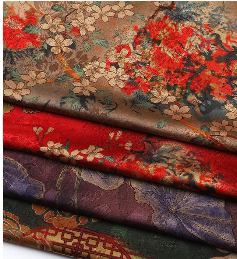 Tissu satiné imprimé à motifs floraux : mélange de rayonne style vintage, 150 cm de large