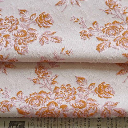 Tissu jacquard floral en relief : texture rigide 3D, ameublement et costumes - 157 cm de large