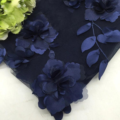 Tissu en maille brodée de fleurs ���� Voile de mariée orné de perles 3D, par Th