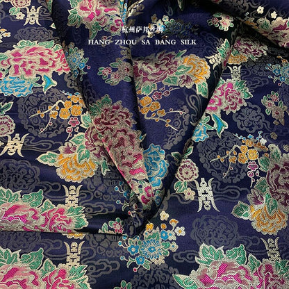 Tissu brocart de soie à motif pivoine : ameublement et matelassage pour mariages chinois (vendu au mètre)