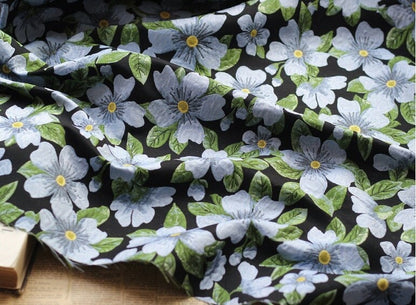 Tissu jacquard à motif floral : style peinture à l’huile rétro, 150 cm de large