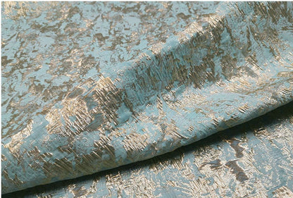 Tissu brocart métallisé : Jacquard damassé de 132 cm de large avec fil d'or