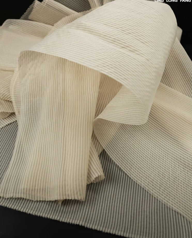 Pleated Crepe Fabric: 59" Wide Polyester Texture for Gowns & Events