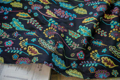 Floral Jacquard Woven Fabric: 3D Embossed Upholstery, Costume, Decor (55"W)