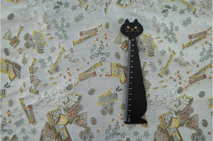 Tissu jacquard lurex blanc : polyester tissé gaufré 3D, 165 cm de large