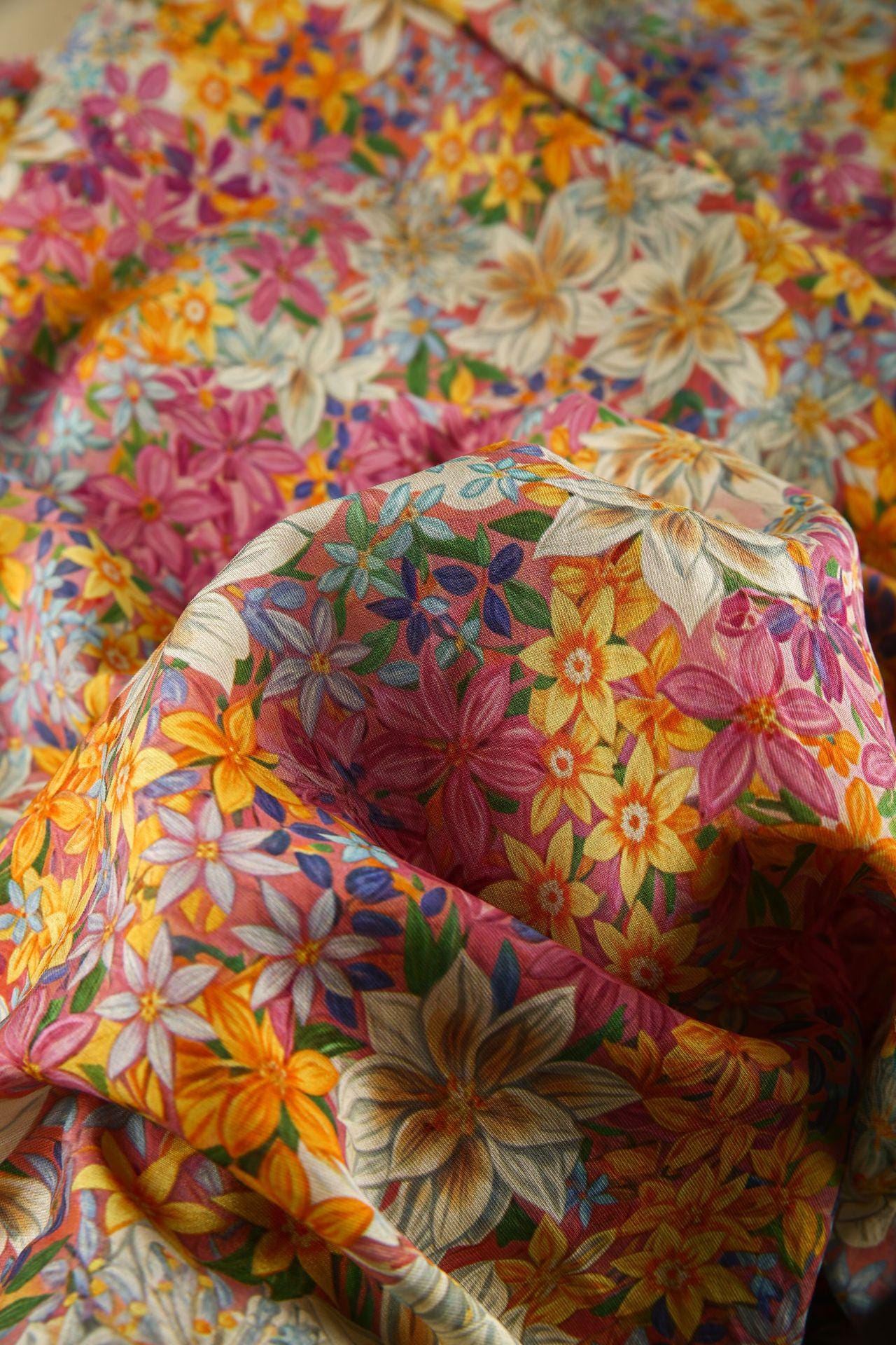 Botanical Tencel Linen Fabric: Floral Print, Eco-Friendly (59")