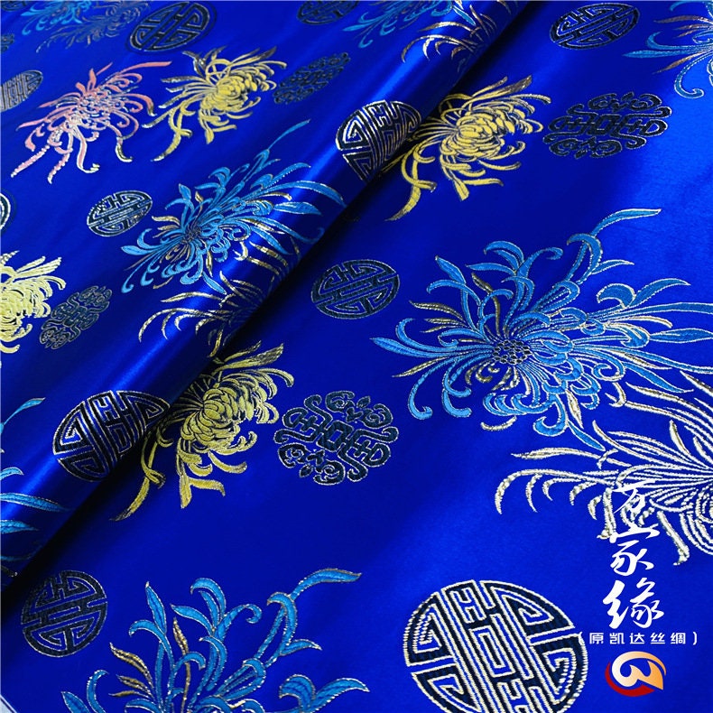 Tissu brocart de soie chrysanthème : damas jacquard bleu (29,5 po L)