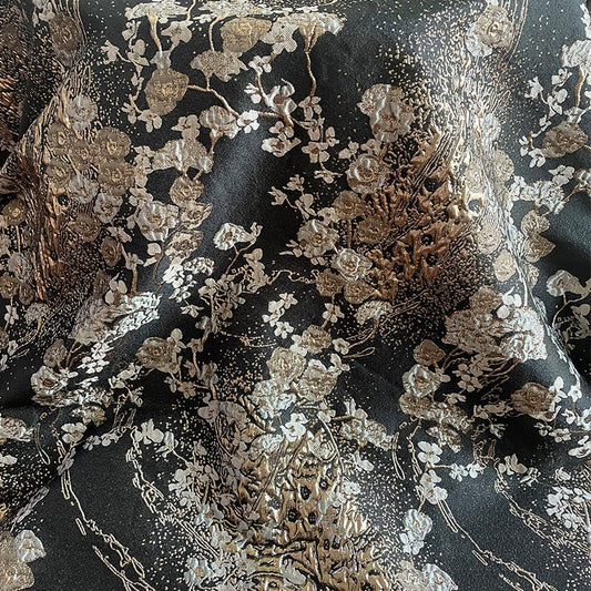 Tissu jacquard à motif floral métallisé : mélange de coton de 145 cm de large