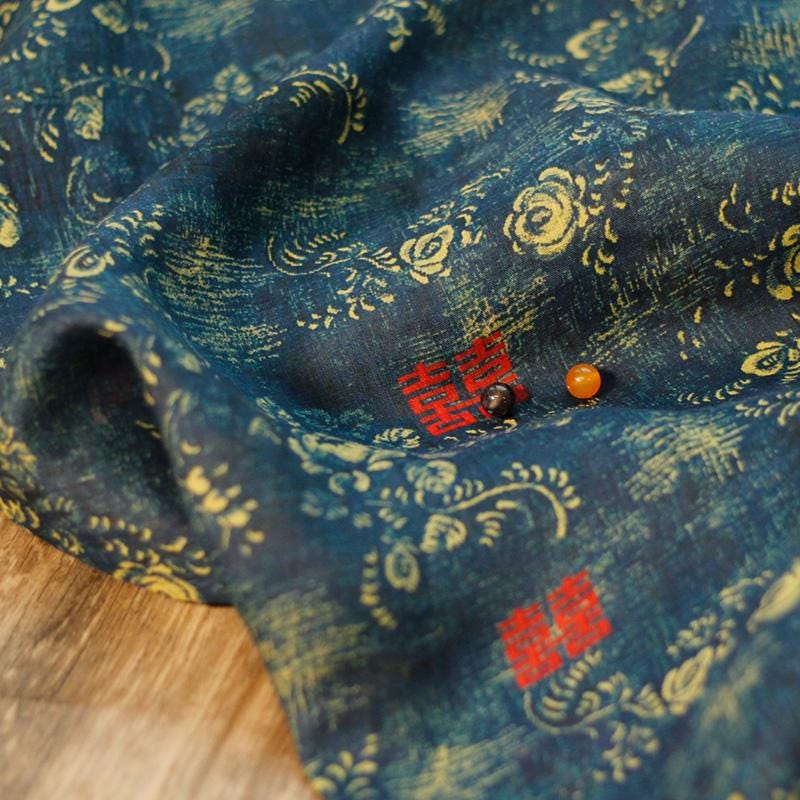 Tissu ramie à imprimé floral turquoise : teinture végétale naturelle (57 po L)