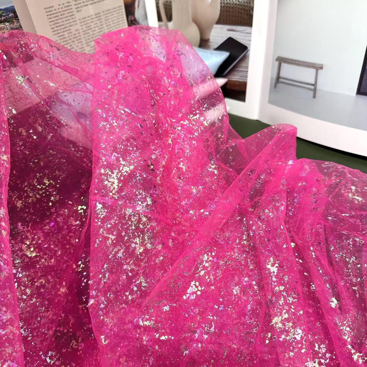 Tissu en maille holographique rigide effet sirène ��� Tulle orné de feuilles métallisées pour robes DIY et décorations de fête, vendu au ya"Large