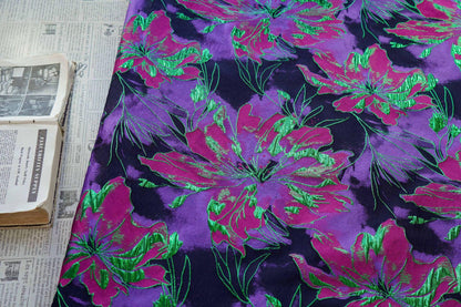 Tissu jacquard floral en relief ��� Matière de couture abstraite" Large