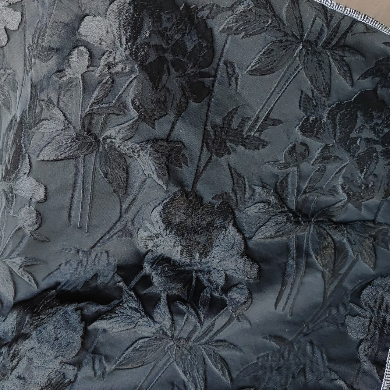 Reversible Floral Jacquard Fabric: Gold Thread, 3D Embossed - 62"W