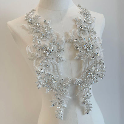 Appliqué de diamants cousu à la main : accessoire pour robe de mariée