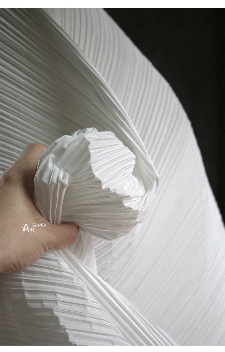 59"W Pleated Crepe Fabric: DIY Wedding & Event Decor