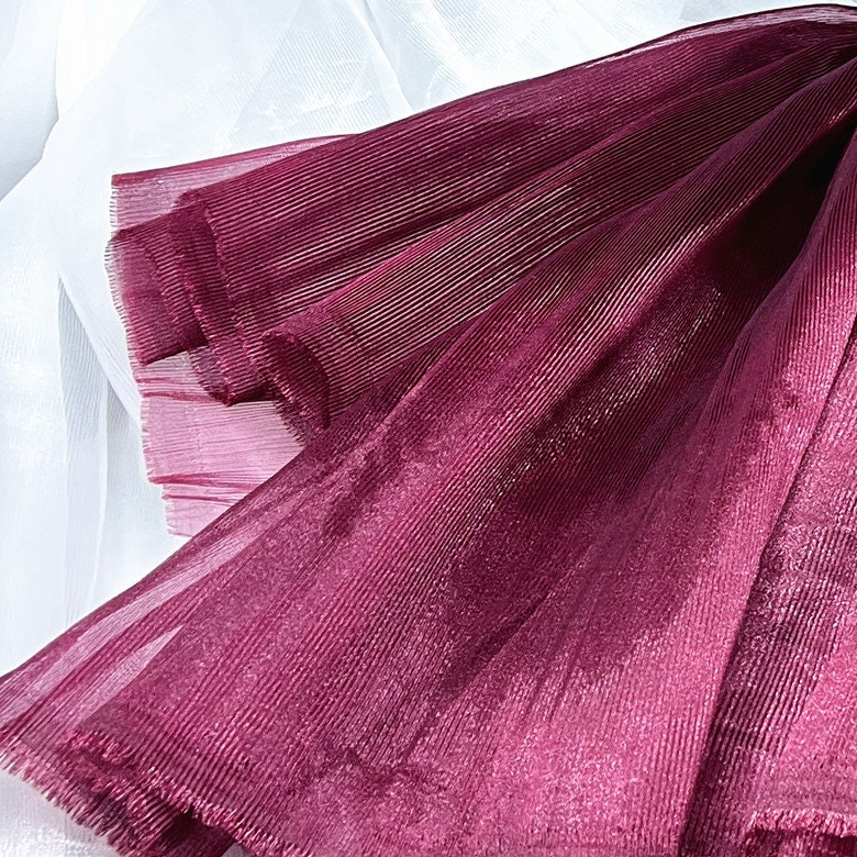 Crinkle Organza Fabric: 55" Wide Stiff Pleated Texture