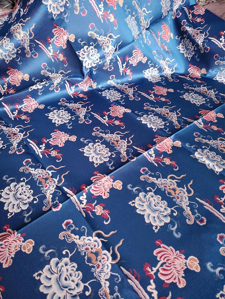 Lotus & Cloud Jacquard Fabric ��� Shu Brocade Style, Hanfu Qipao Ma