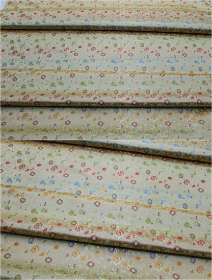 Tissu brocart chinois à motifs floraux : mélange de soie et de rayonne, 89 cm de large
