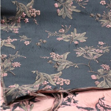 Tissu jacquard Orchidée : motif en relief 3D, largeur 145 cm (57 po) - Vendu au mètre