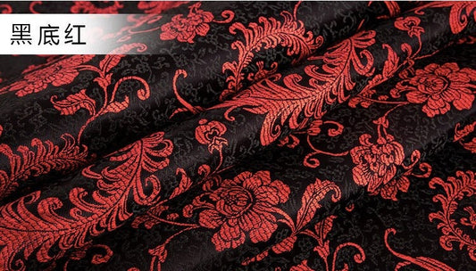 Tissu brocart à motifs floraux : rayonne de 150 cm de large, idéal pour les mariages et les costumes.