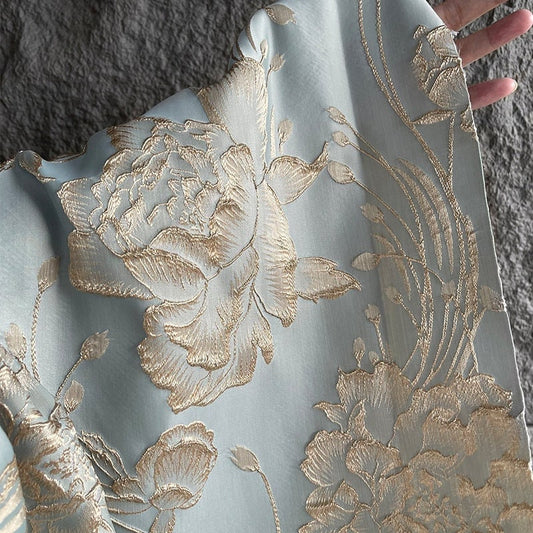 Tissu jacquard floral brodé or : 57 po de largeur, revêtement de créateur