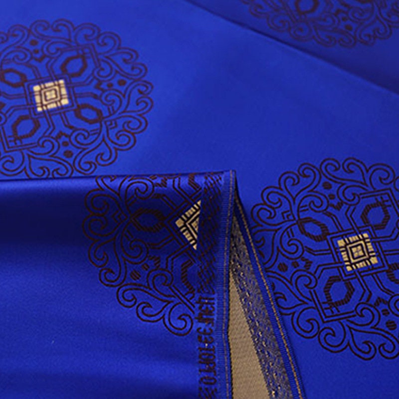 Tissu brocart bleu : jacquard de rayonne de style sino-mongol (largeur : 75 cm)