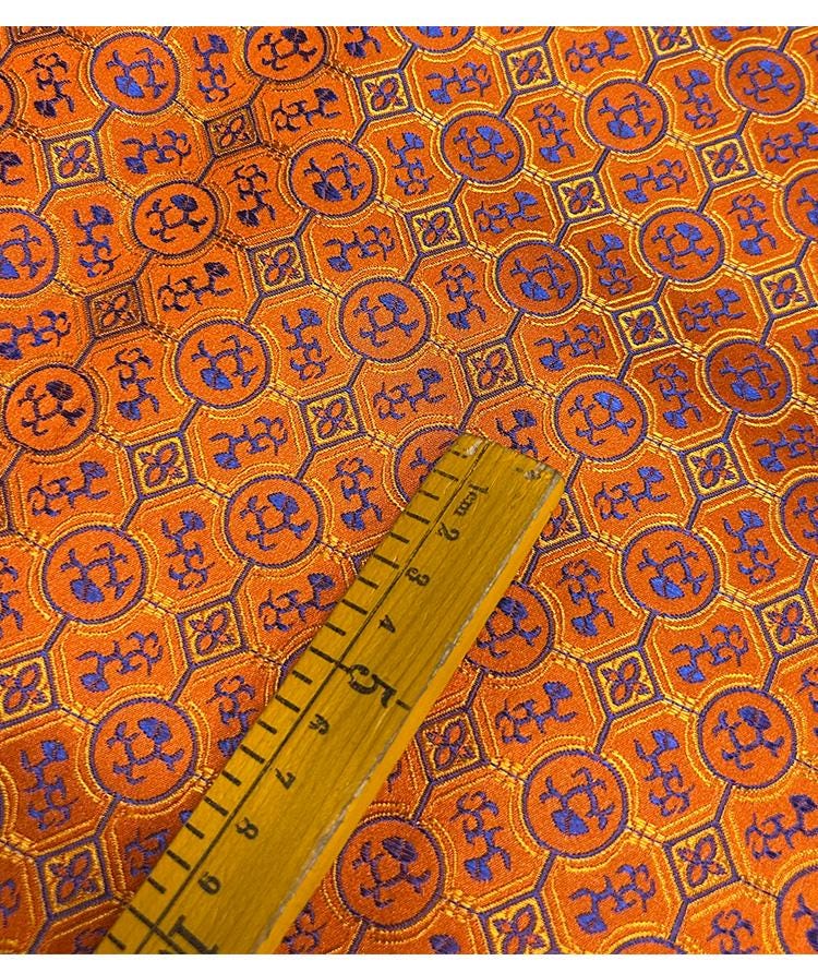 Tissu damassé en brocart de soie jacquard Tianhua : 147 cm de large, pour l’ameublement et la confection de costumes