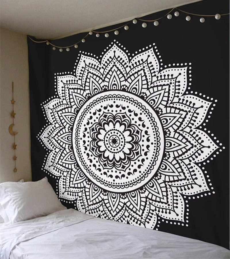 Mandala Tapestry: Bohemian Wall Hanging, Sofa Throw (140x200cm)