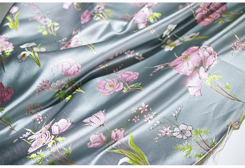 Floral Jacquard Silk Brocade Fabric - Pink Flower Damask (57"W)