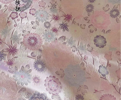 Tissu brocart japonais Nishijin : soie jacquard hortensia, 150 cm de large