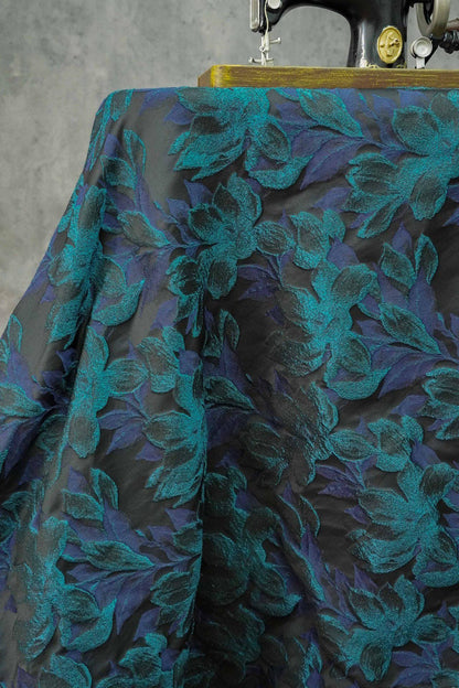 Magnolia Jacquard Fabric: Retro Palace Style Polyester Damask