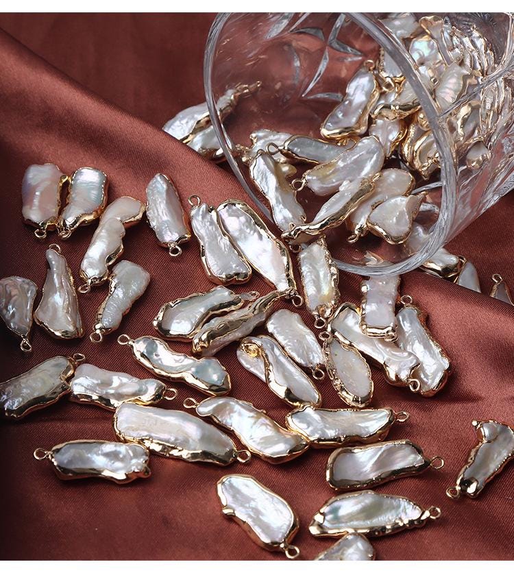 Perles baroques à bordure dorée : fournitures pour la création de bijoux à faire soi-même