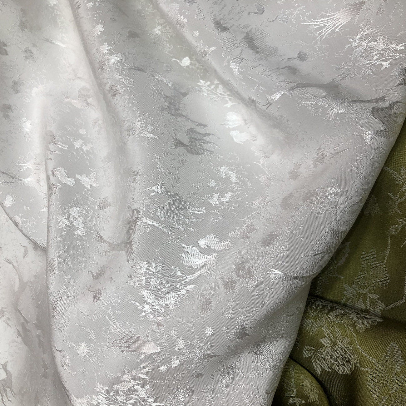 Tissu jacquard à motif cerf blanc : style chinois antique, 150 cm de large