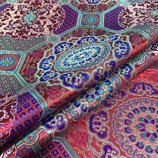 Tissu brodé Thangka : Mélange de soie et rayonne de bon augure, 75 cm de large, vendu au mètre