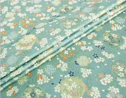 Tissu brocart de soie jacquard à motif floral : design asiatique moderne