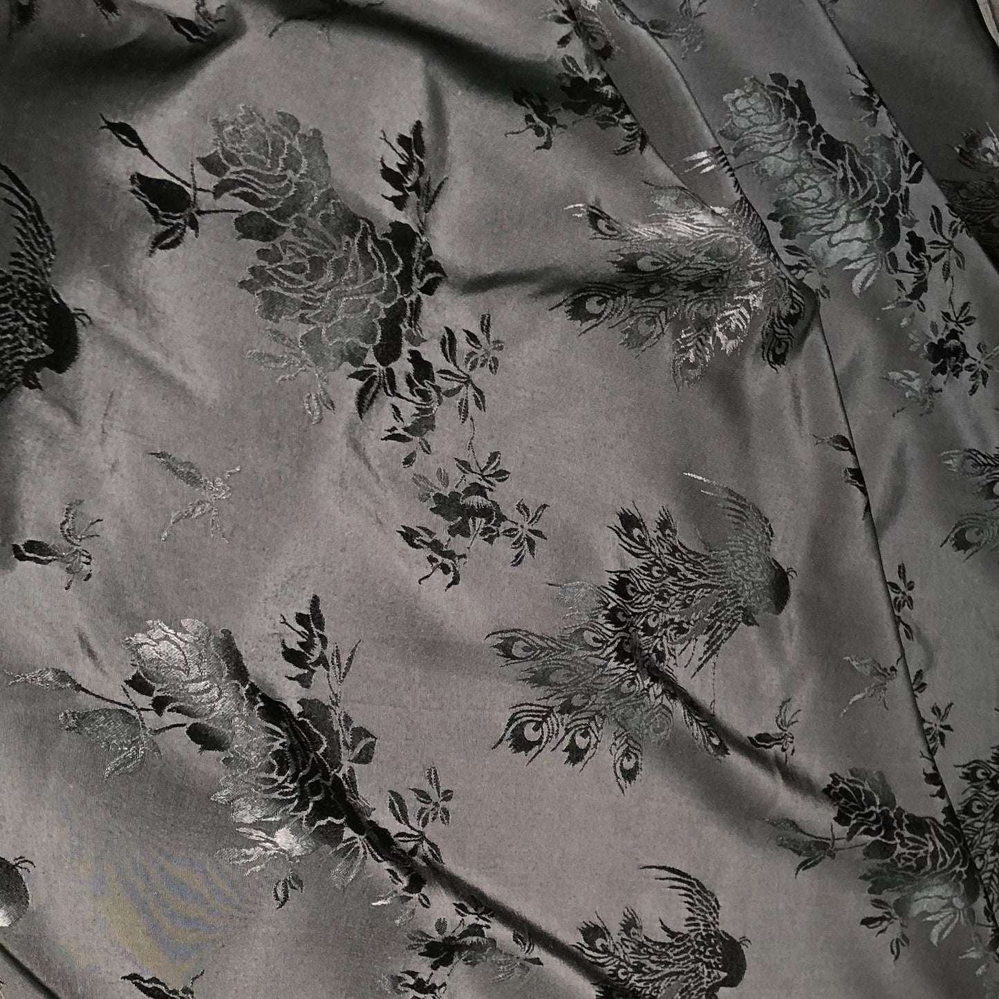 Tissu damassé satiné jacquard à motif pivoine et paon, rayonne double face, largeur 150 cm, vendu au mètre